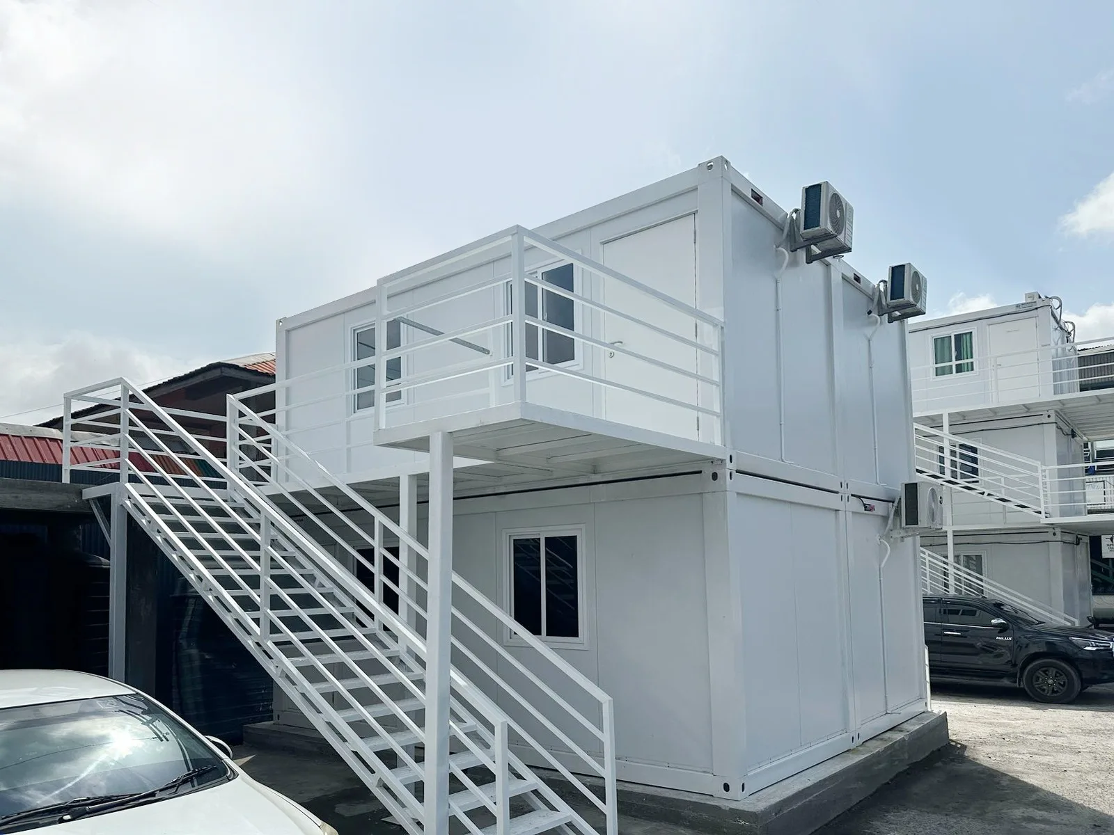 Escalier et passerelle modulaire