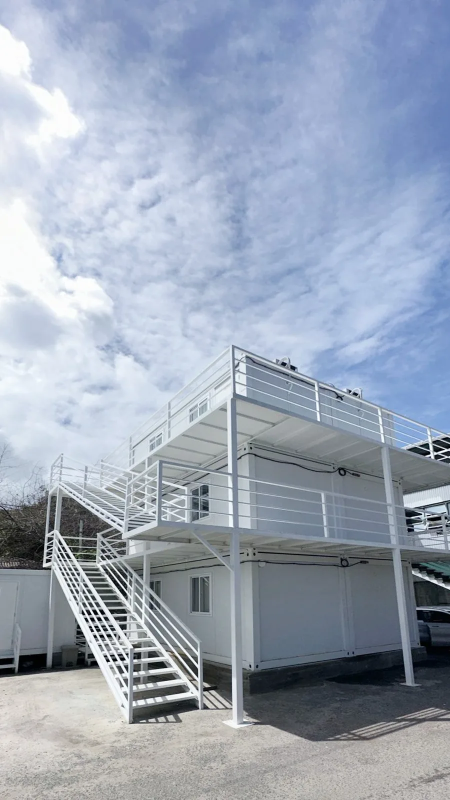 Module R+1 avec escalier extérieur